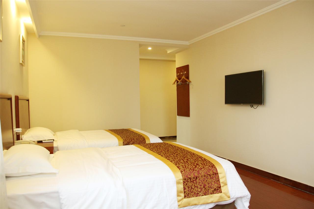 Greentree Inn Jiangsu Suzhou Kunshan High Speed Rail Station Hengshan Road Express Hotel Екстер'єр фото