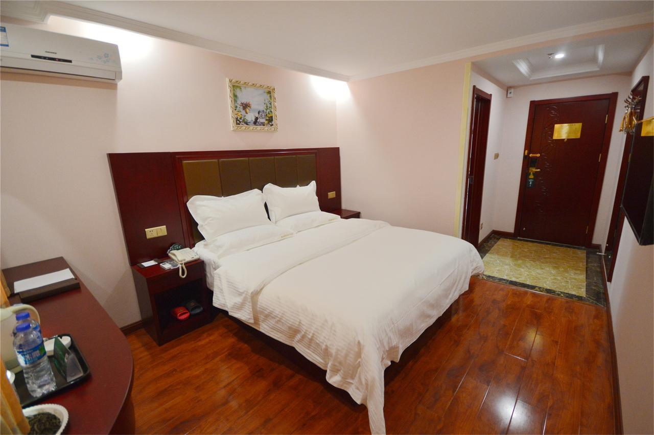 Greentree Inn Jiangsu Suzhou Kunshan High Speed Rail Station Hengshan Road Express Hotel Екстер'єр фото